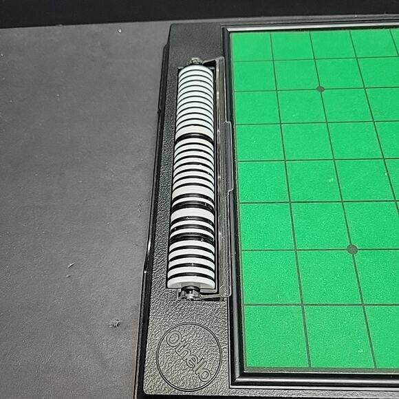 Vintage Gabriel 1977 Othello Game #76390 Strategy Boardgame Made In The USA Fun - Picture 6 of 8